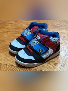 Boy’s (Size: 8) Thomas & Friends “Race On” Sneakers (Thomas The